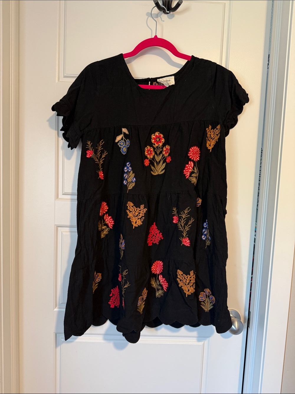 Embroidered Floral Black Short-Sleeve Women's dress